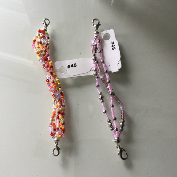 NWT Girls’ Purple Flower Swap Watch & 2 Bands - Picture 3 of 3